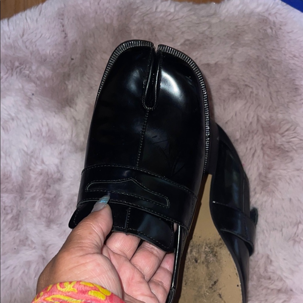 Elegant Black Woodchuck Sato Split-Toe Tabi Loafers women's size 8 - Picture 3 of 4